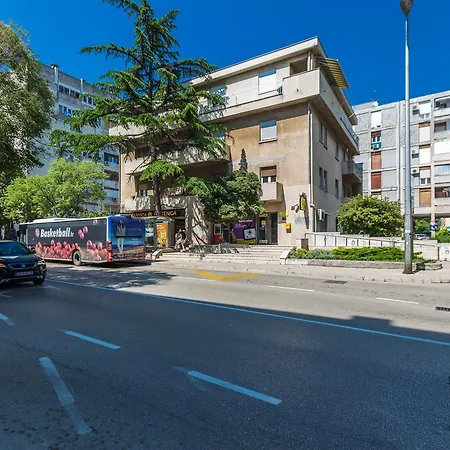 Deluxe Mp Apartmán *